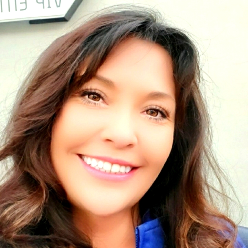 Meet your Posher, Sarina